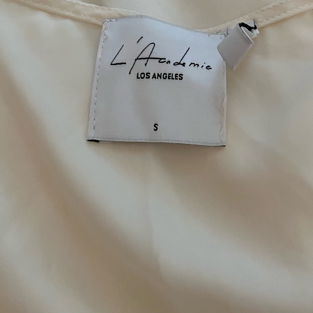 Revolve L’ Acadamie Ivory Button Front Cold Shoul… - image 5